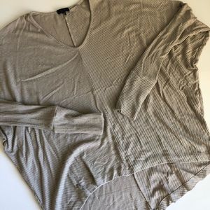 Sen GRACE Oversized V-Neck Sweater